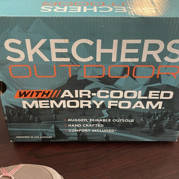 Skechers air cooled memory foam NEW IN BOX - Picture 4 of 5